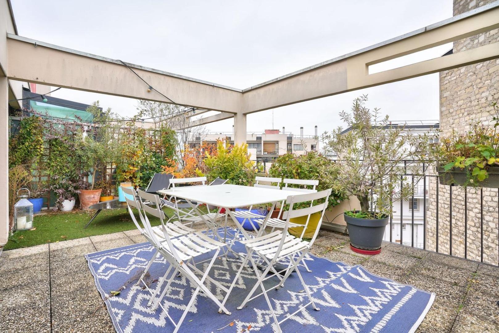 Guestready - Apt Confortable Avec Terrasse Au 18E Париж Екстер'єр фото